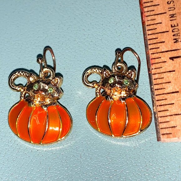 Cat and Pumpkin Small Earrings Orange and Gold tone - Picture 2 of 3
